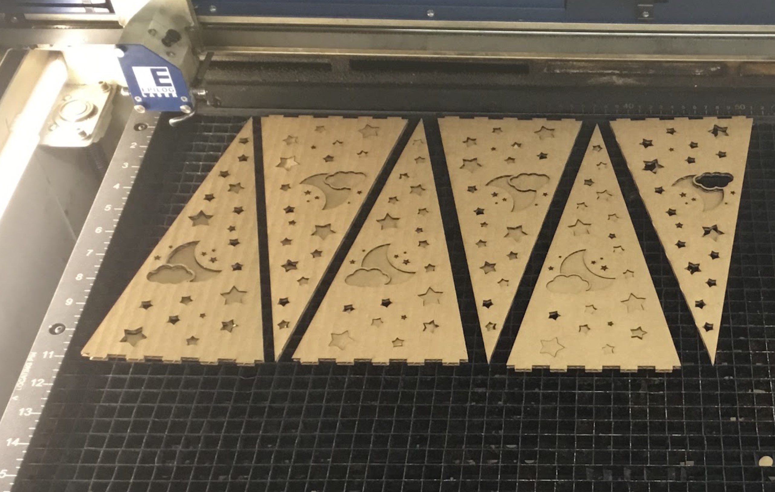 labyrinth-laser-cutting